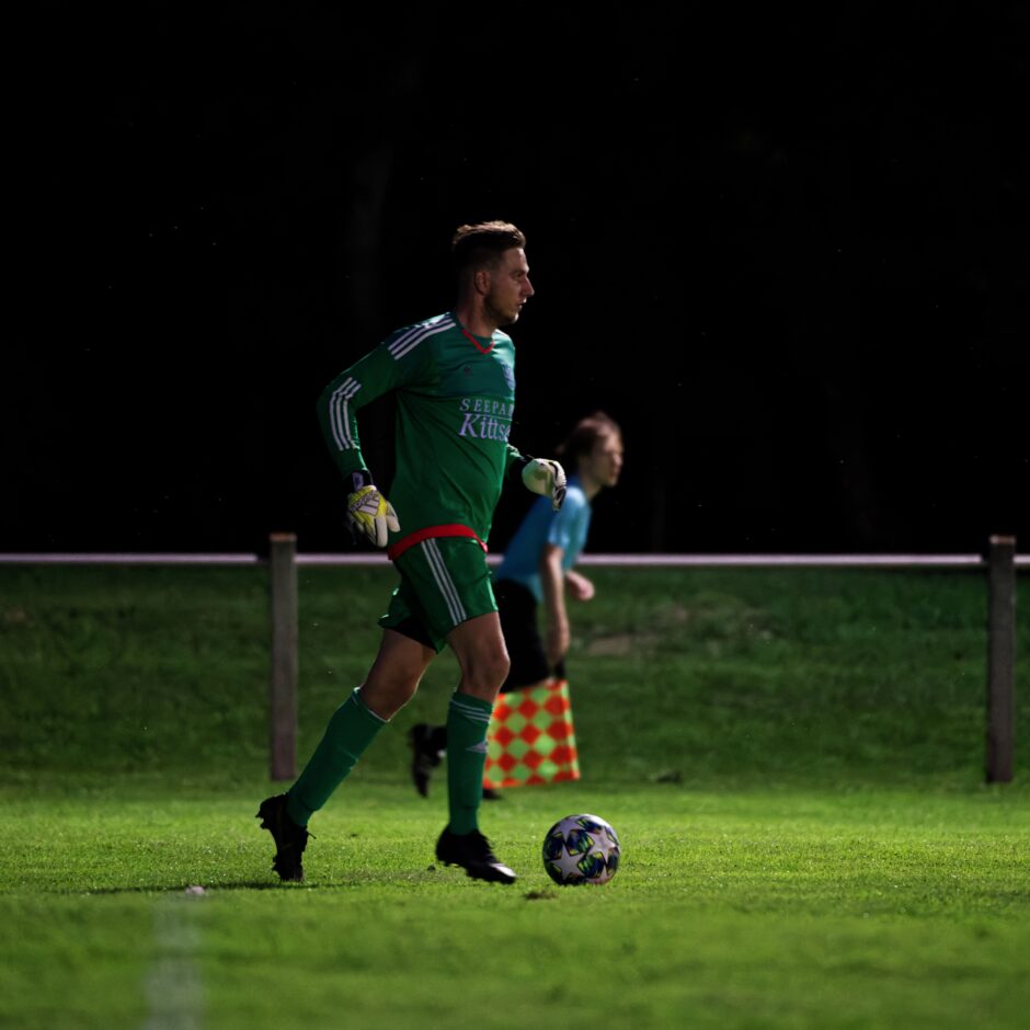 Manuel Schiszler brings the ball forward as an extra attacker