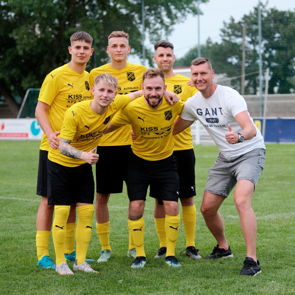 ASV Jahrndorf an end-of-season portrait: This was the second last game of the season. Peter Majerčák, David Bodo, Ladislav Pavlovic, 
Juraj Tomasek, Patrik Majcher made a quick memory.

I asked them why they weren't more upset about the loss. They explained that Deutsch Jahrndorf was third in the league after a very good season but there was no hope of obtaining first any more. Many players were injured and the team took the occasion to play players who needed more game time.

SC Kittsee did desperately need this win to avoid relegation so Deutsch Jahrndorf's more relaxed attitude worked in our favour. Subject: soccer;football;burgenland;kittsee;ASV Jahrndorf;Peter Majerčák;David Bodo;Ladislav Pavlovic;Juraj Tomasek;Patrik Majcher