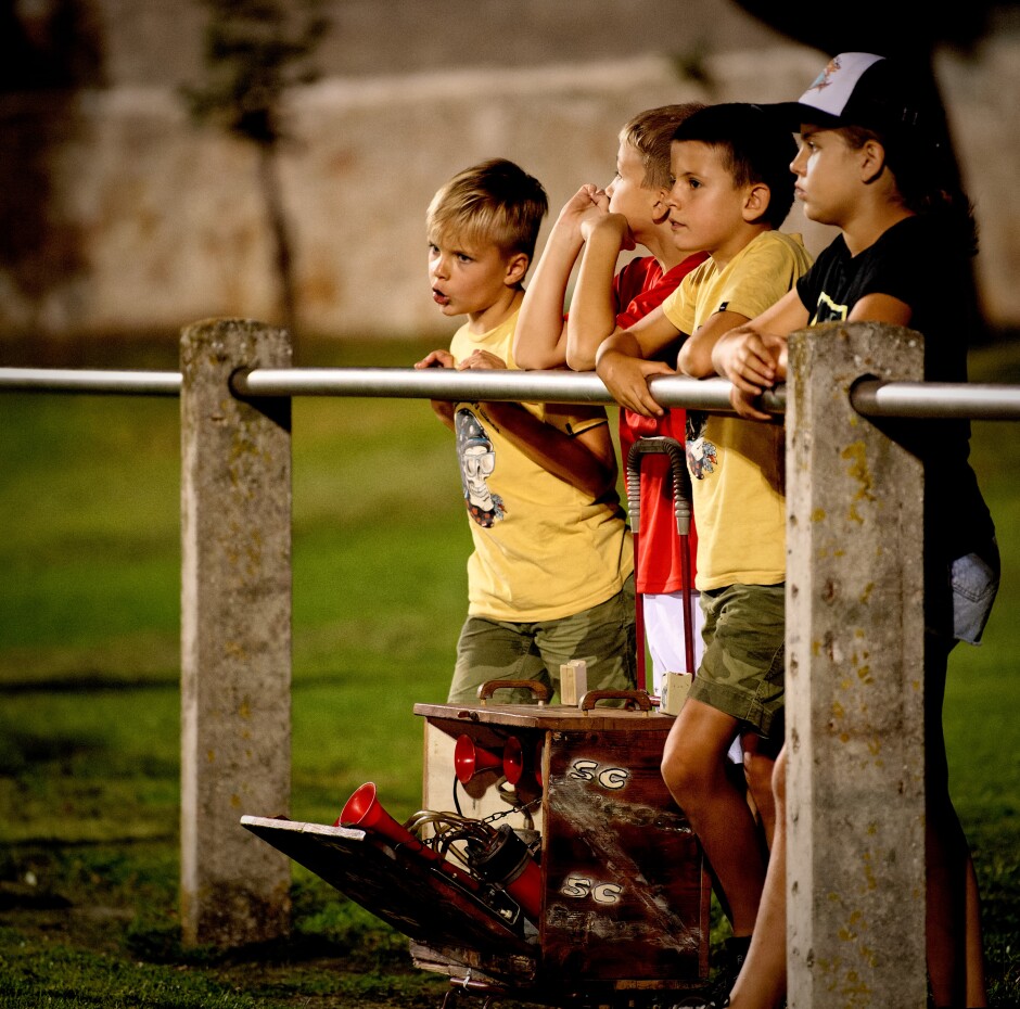 The noisemaking crew 2: They look harmless but they are not Subject: soccer;football;burgenland;kittsee;SC Kittsee;FC Monchof