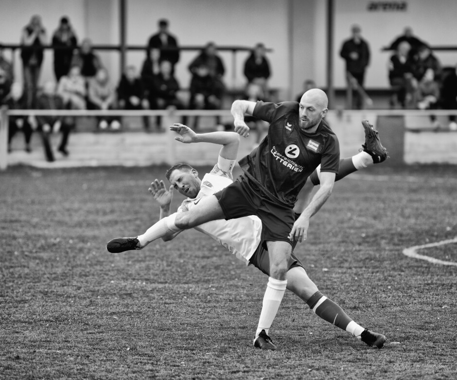 Peter Gallus elbows Kittsee captain Tomas Bastian hard to the head: Peter Gallus's sharp elbow almost ended Tomas Bastian's afternoon. Bastian was laid on the field for five minutes.  Subject: soccer;football;burgenland;kittsee;Peter Gallus;Tomas Bastian