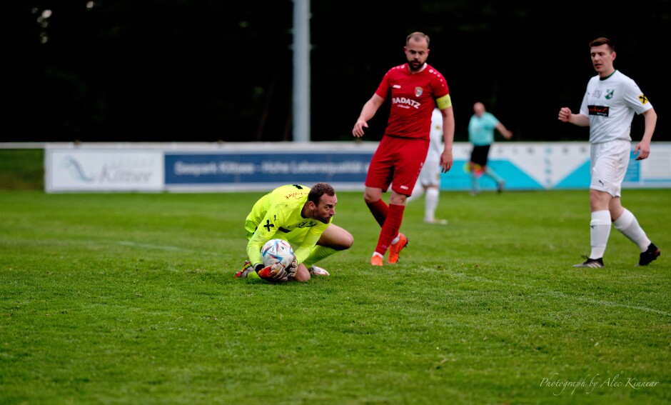 Wernecker is back for more: This time UFC Pamhagen keeper Libor Hrdlicka managed to trap the ball to prevent Kittsee from running away with the game early. Subject: Kittsee;Pamhagen;SK Kittsee;UFC Pamhagen;soccer;football;Michael Wernecker;Alexander Andert;Libor Hrdlicka