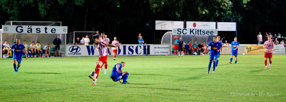 Goal Sequence - 2/6: Nagy has the ball past Gols defender Paul Sommer, Milan Bortel is too far away to come back to save the day. Subject: SC Kittsee;SV Gols;burgenland;football;kittsee;soccer