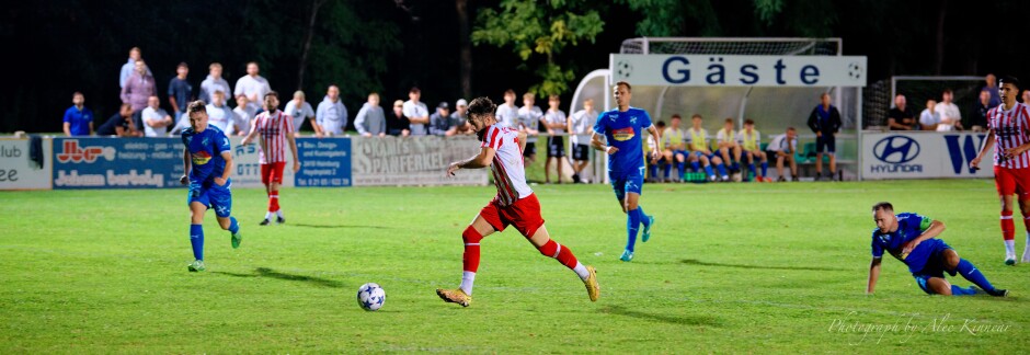 Goal Sequence - 3/6: Nagy is closing distance on the goal fast Subject: SC Kittsee;SV Gols;burgenland;football;kittsee;soccer