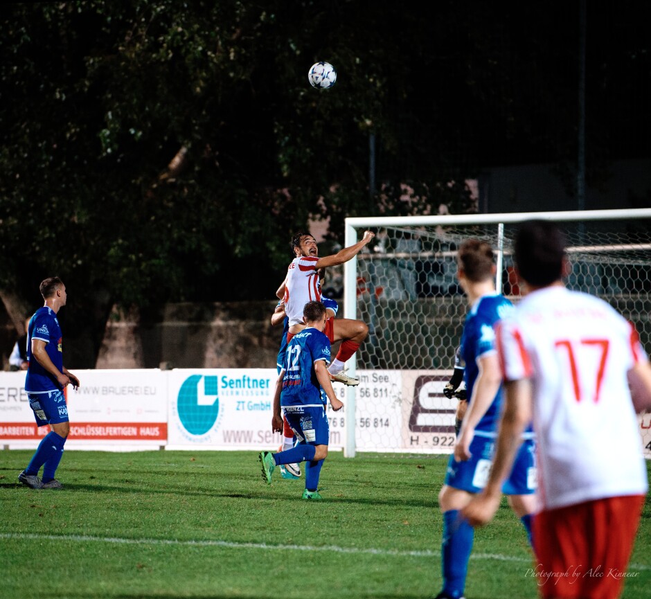 Late Kittsee free kick Image 2/2: Joseph Machovec climbed high to take a shot at Patrick Pail's free kick Subject: SC Kittsee;SV Gols;burgenland;football;kittsee;soccer