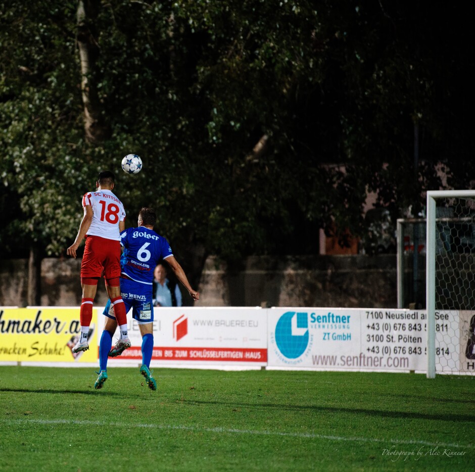 Another late chance 1/2: The big man Aleksandar Stanojcic has great height on another late chance for SC Kittsee. No luck alas. Milan Bortel defends. Subject: SC Kittsee;SV Gols;burgenland;football;kittsee;soccer