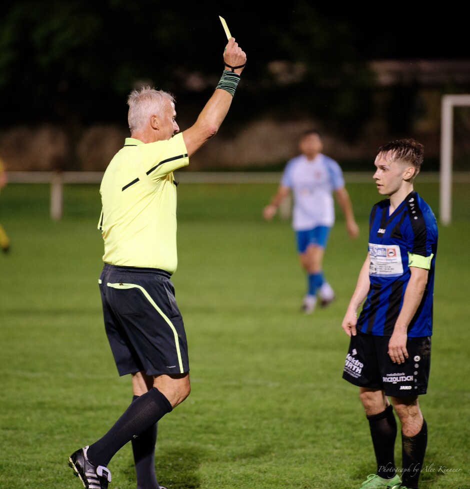 Wallentits caught red-handed: Referee Jozef Haider did see this foul, but it was late enough in the game at 88' not to matter. Subject: SC Kittsee;UFC Tadten;burgenland;football;kittsee;soccer